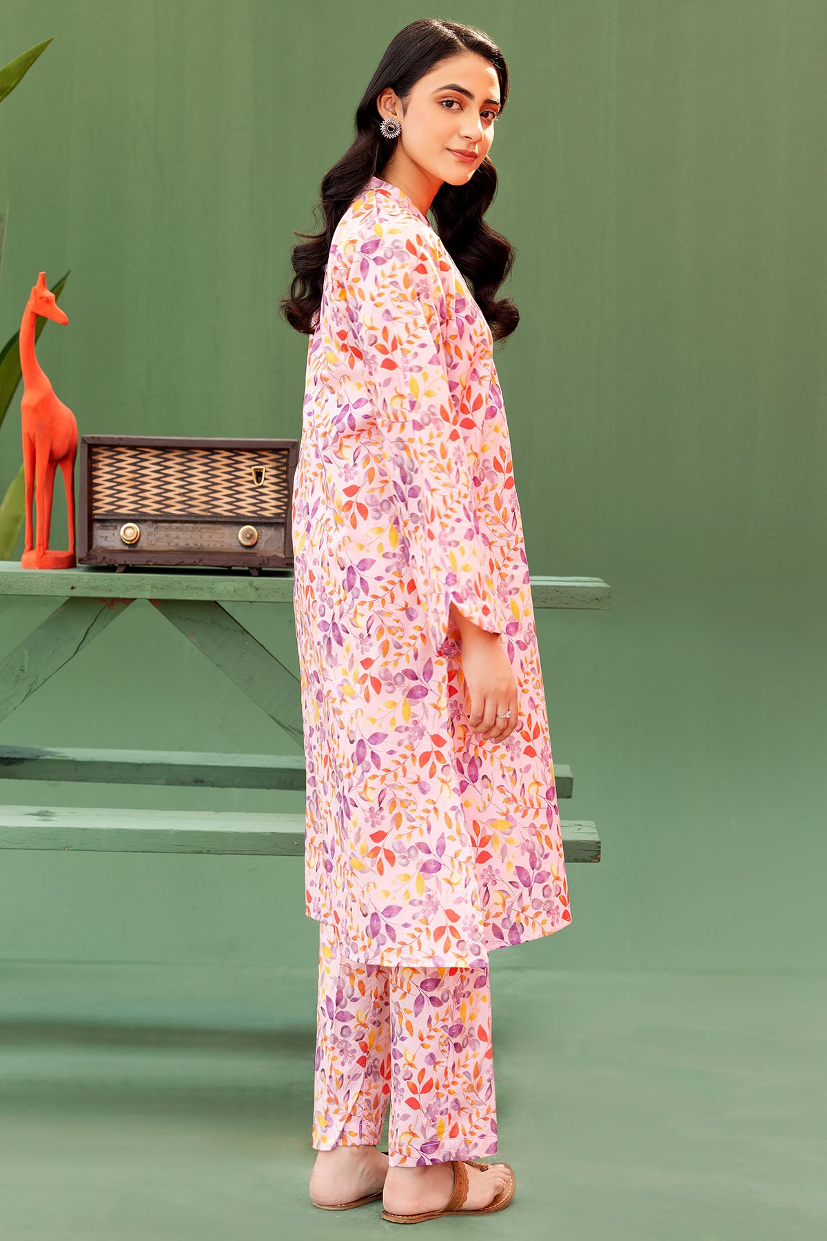 Pink Digital Printed Lawn Salwar Kameez (2-Piece) - Image 3