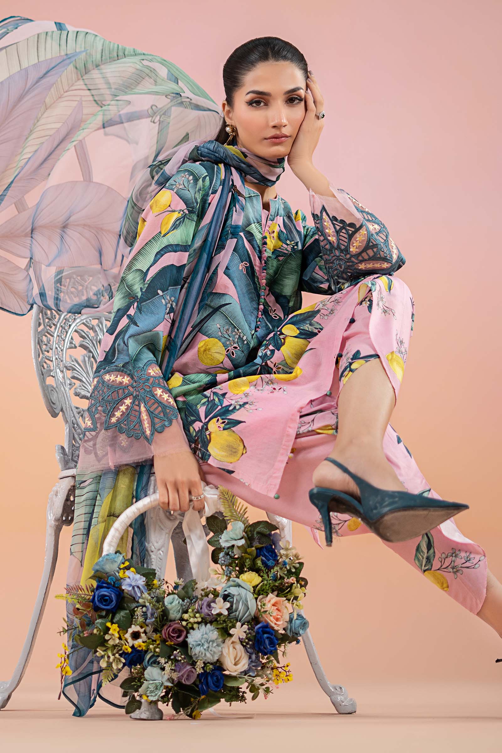 Pink Embroidered Lawn Salwar Kameez (3-Piece) - Image 3