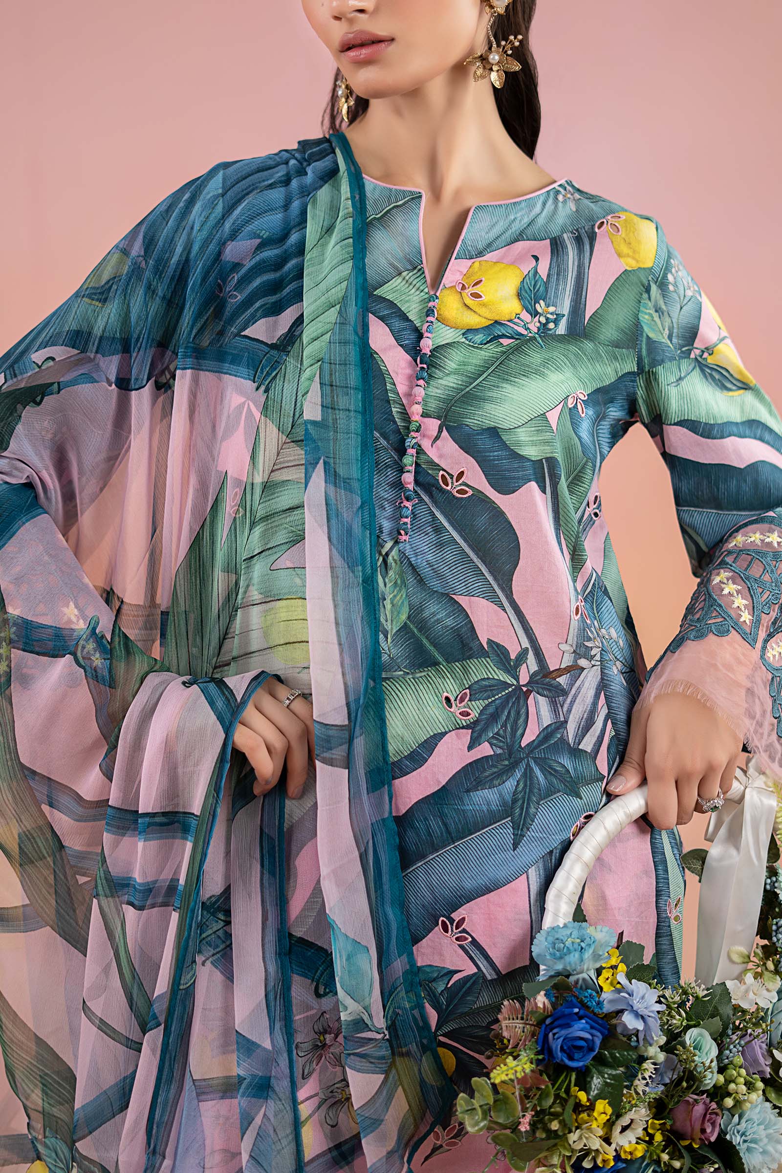 Pink Embroidered Lawn Salwar Kameez (3-Piece) - Image 5