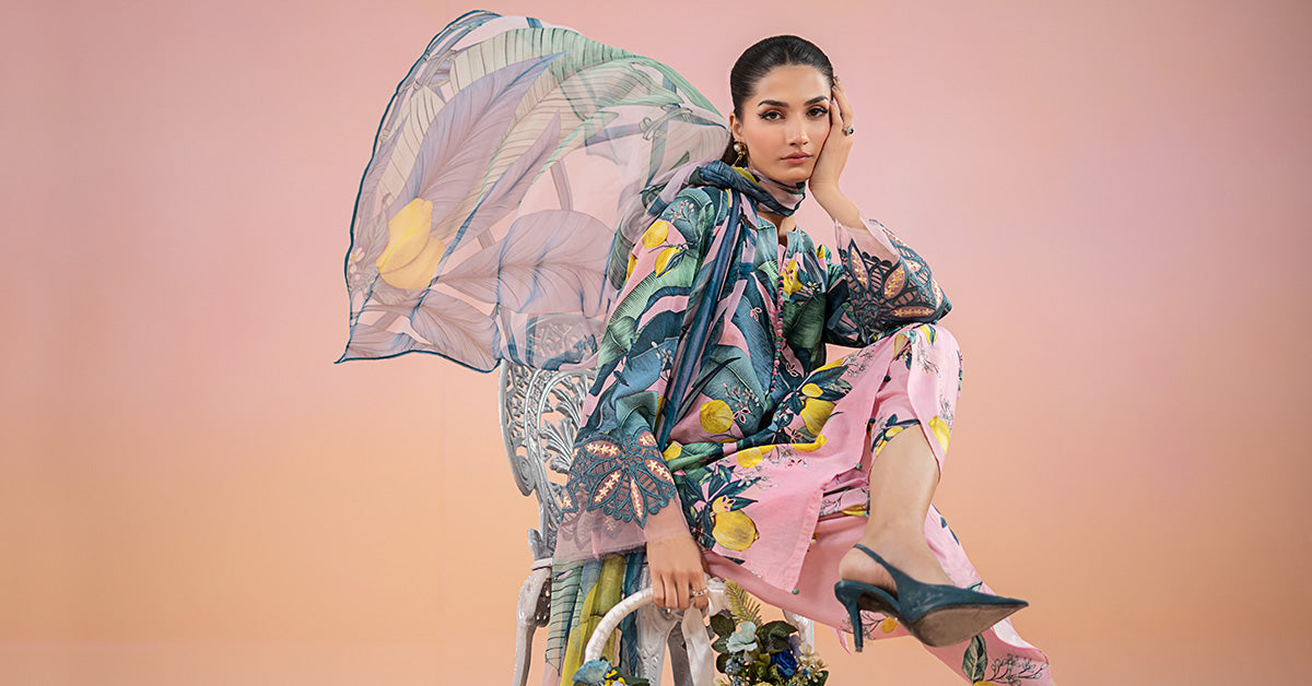 Pink Embroidered Lawn Salwar Kameez (3-Piece) - Image 9