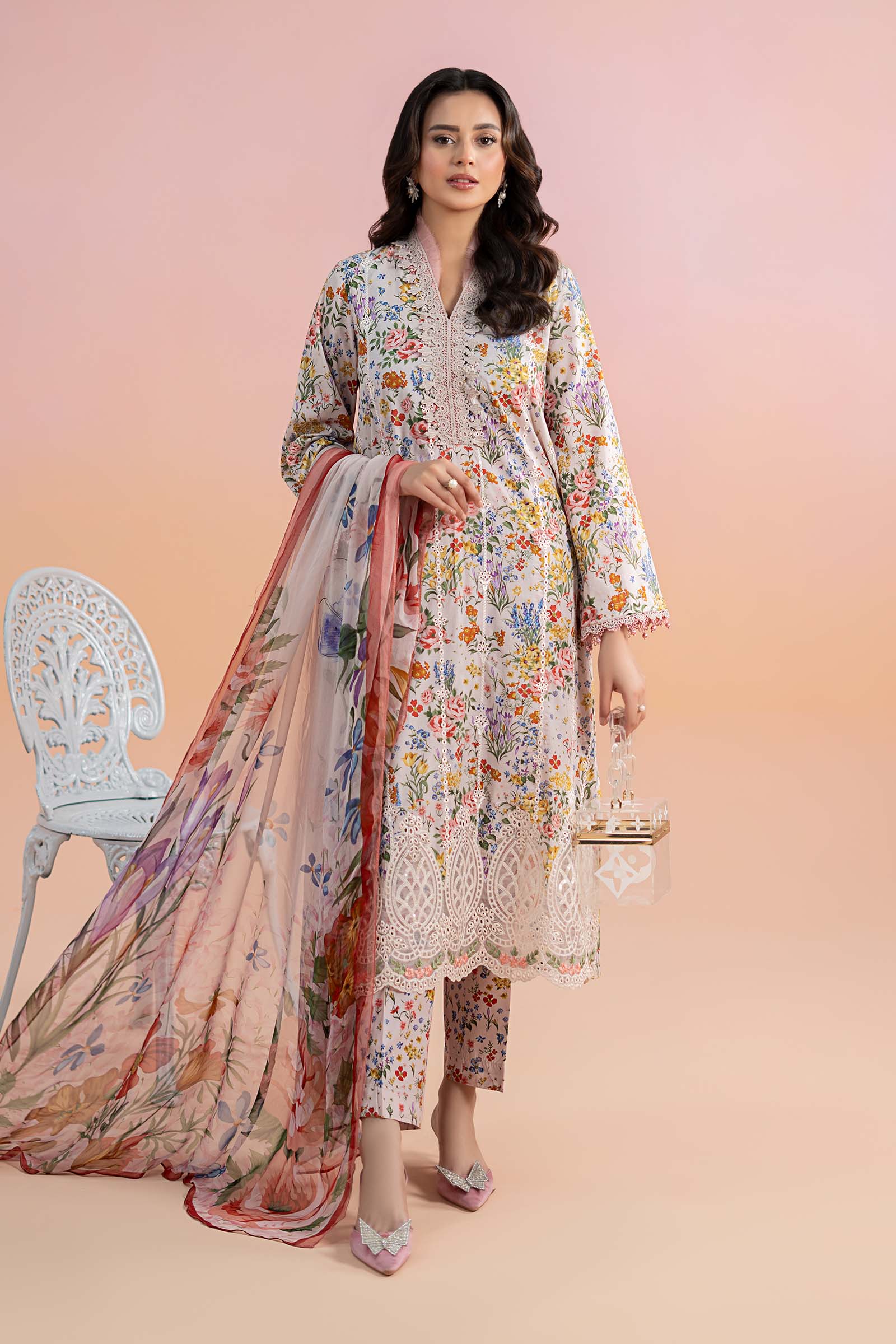 Pakistani Pink Embroidered Lawn 3-Piece Suit - Image 2