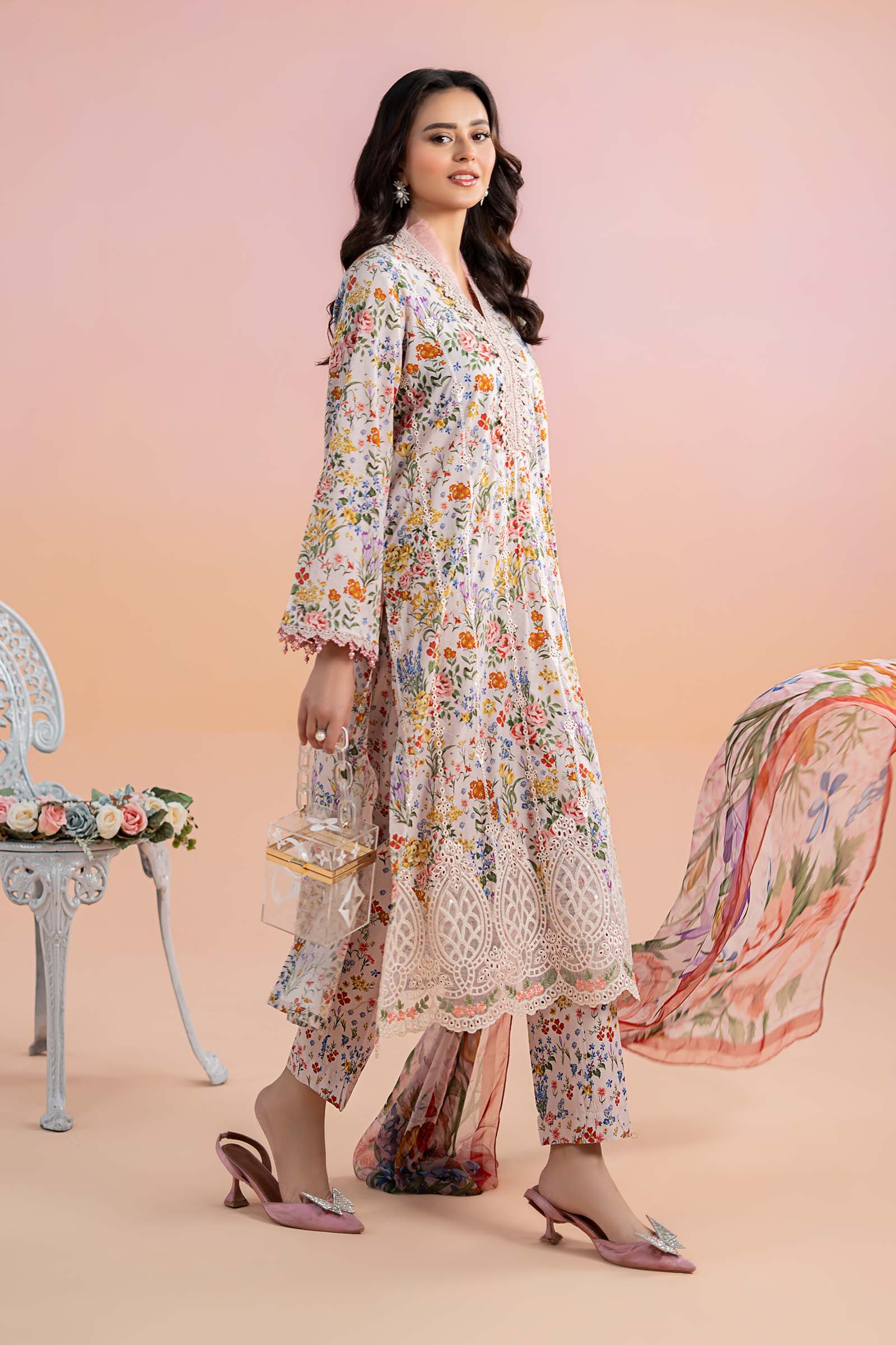 Pakistani Pink Embroidered Lawn 3-Piece Suit - Image 7