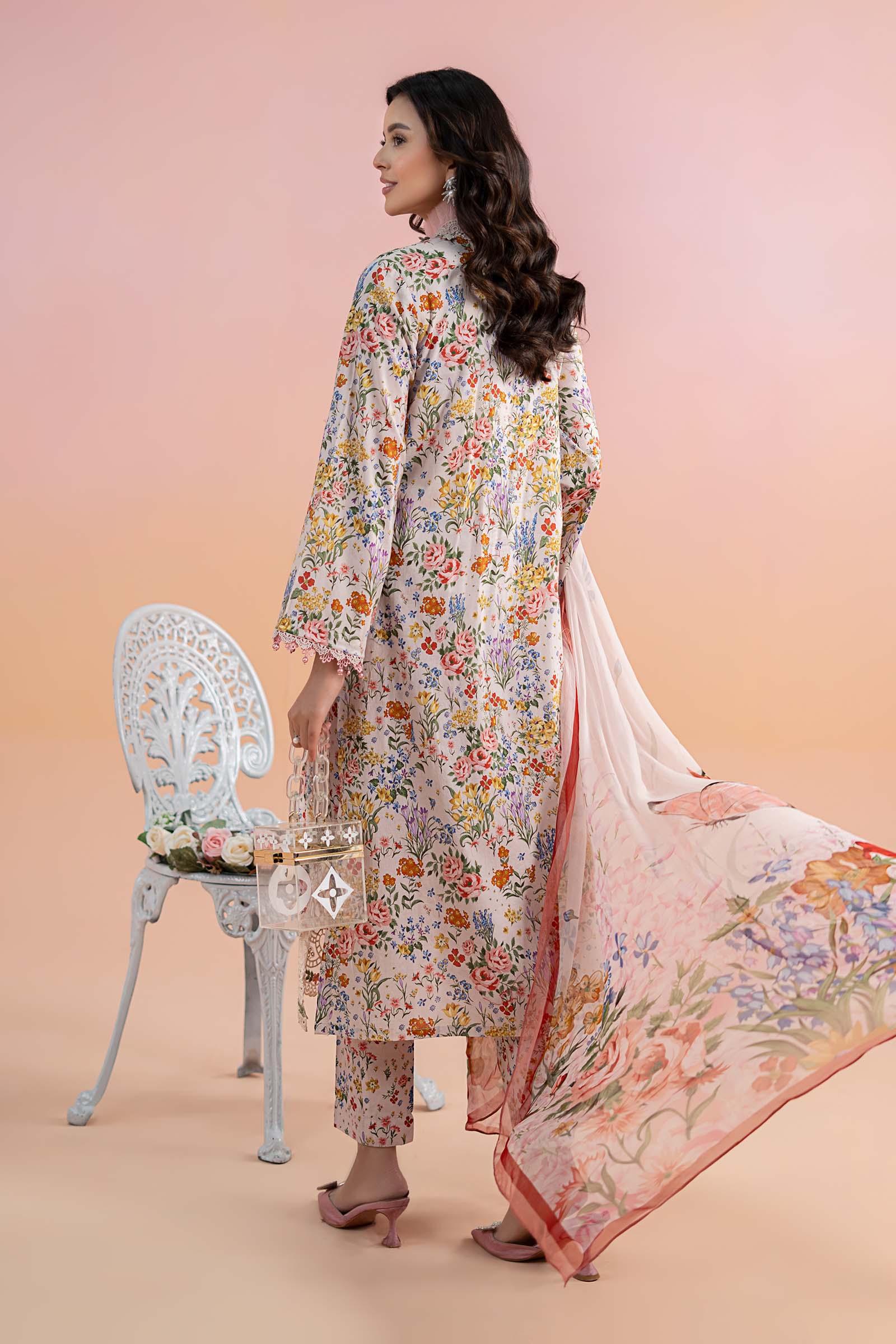 Pakistani Pink Embroidered Lawn 3-Piece Suit - Image 8