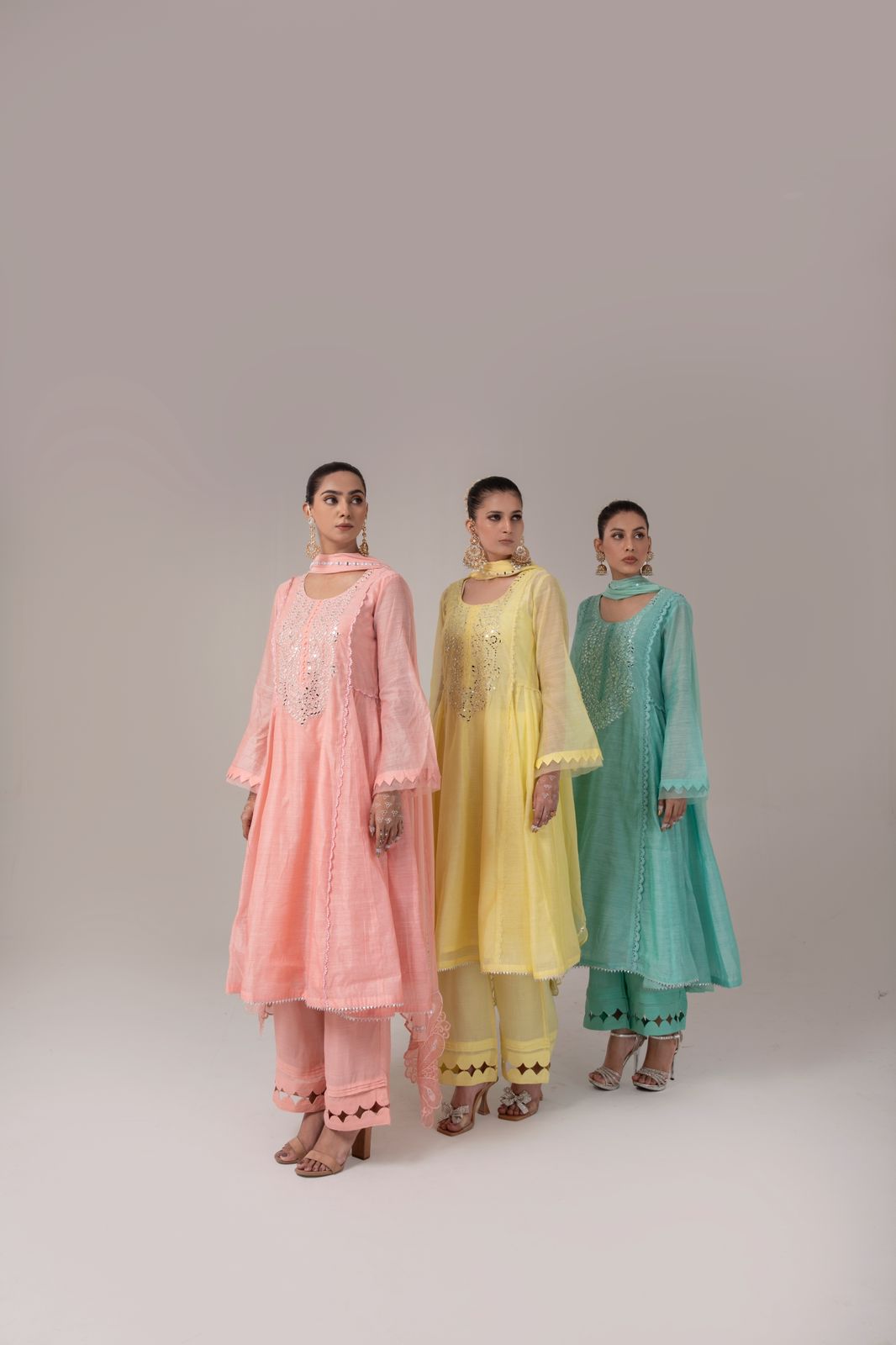 Peach Mirror-Work Lawn Salwar Kameez (3-Piece) - Image 5