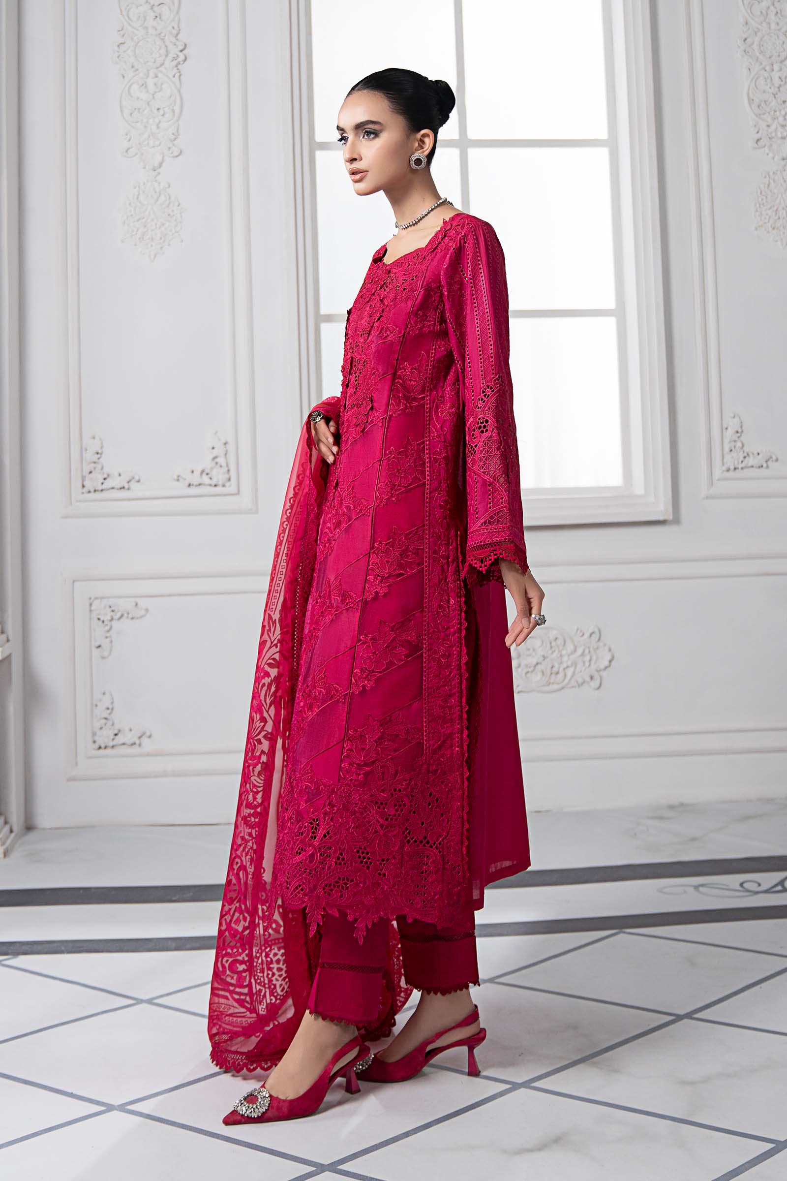 Fuchsia Pink Embroidered Lawn & Organza 3-Piece Suit - Image 9