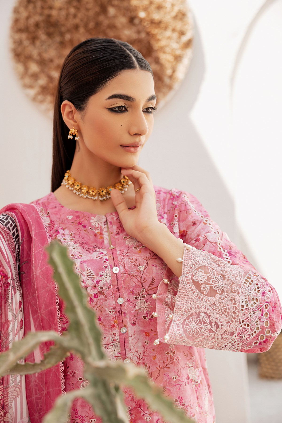 Pink Schiffli Embroidered Lawn 3-Piece Suit - Image 3