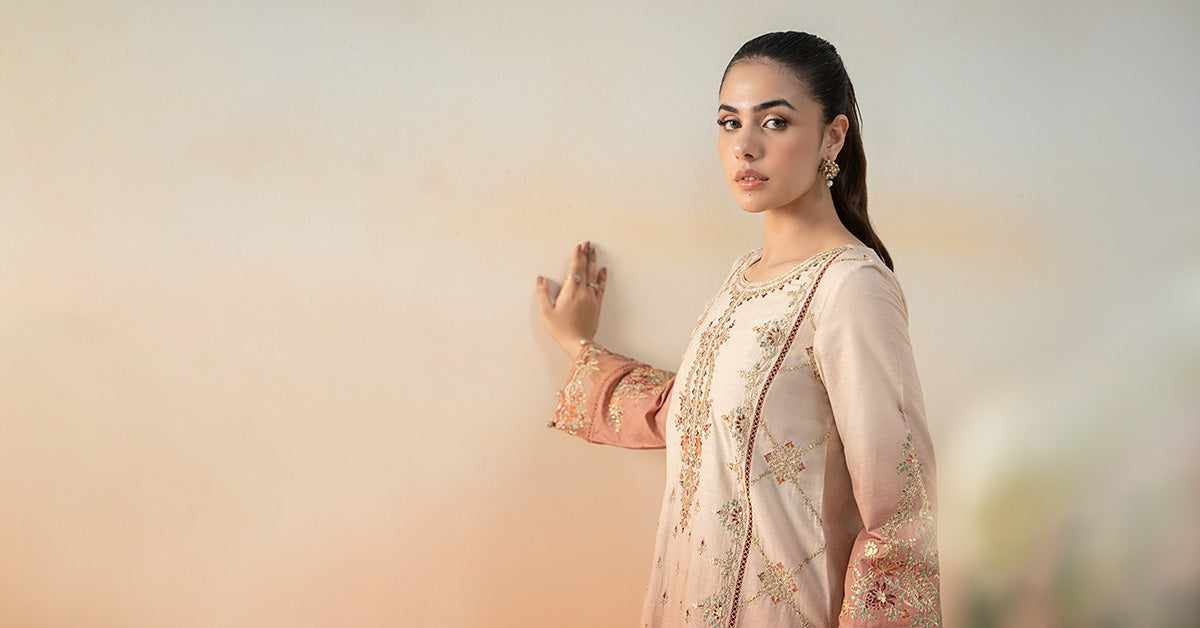 Pakistani Pink Embroidered Self Jacquard Lawn 3-Piece Suit - Image 9