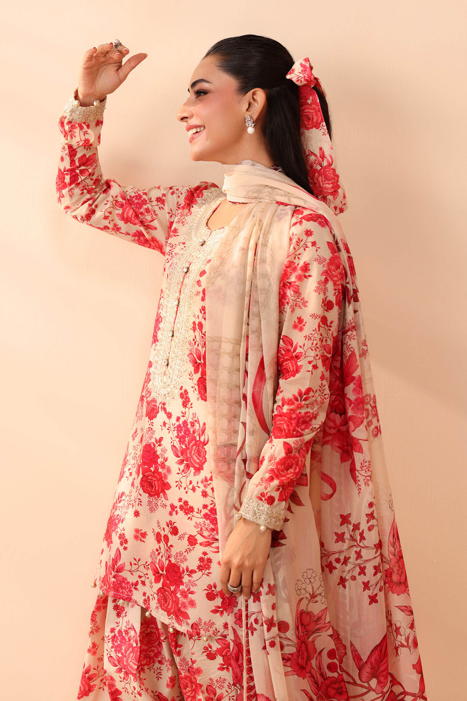 Pink Embroidered Lawn & Cambric Salwar Kameez (3-Piece) - Image 4