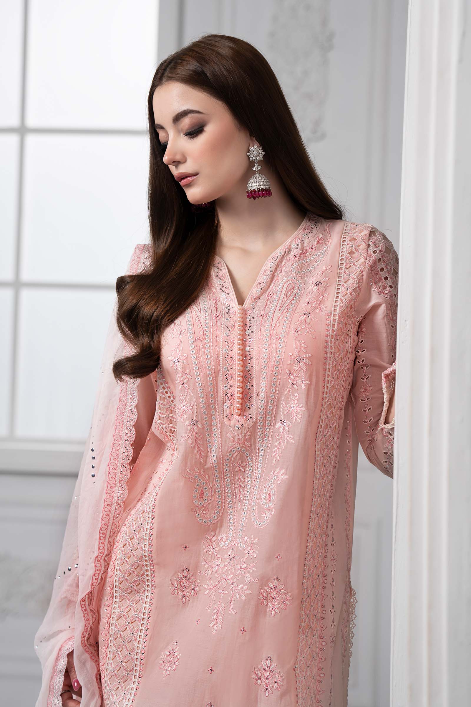 Powder Pink Embroidered Lawn Straight-Cut Suit (3-Piece) - Image 2