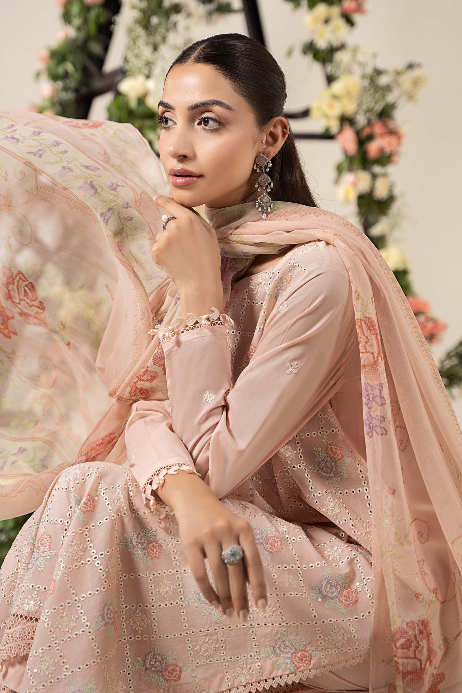 Peach Embroidered Lawn Salwar Kameez (3-Piece) - Image 2