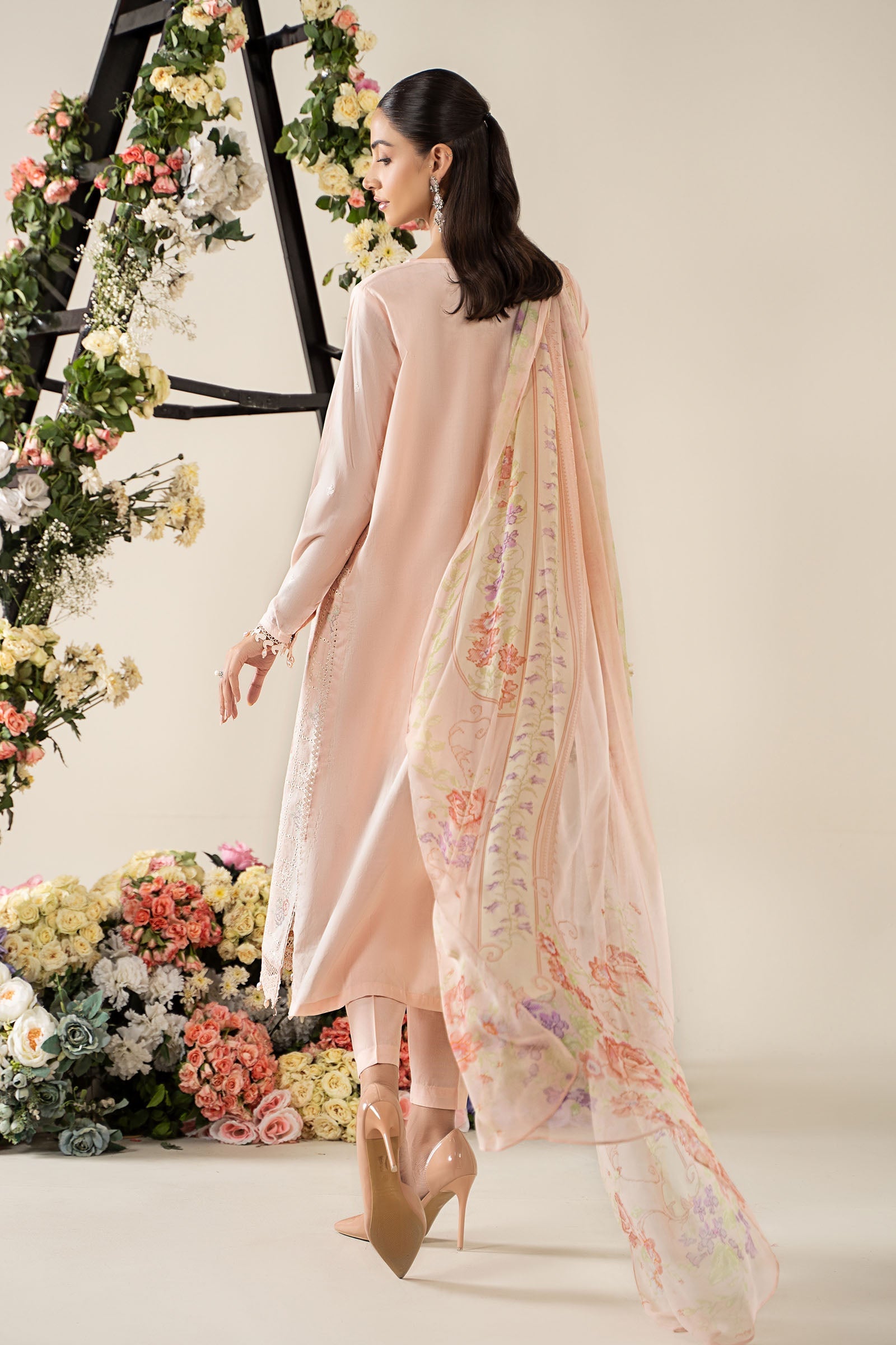 Peach Embroidered Lawn Salwar Kameez (3-Piece) - Image 6