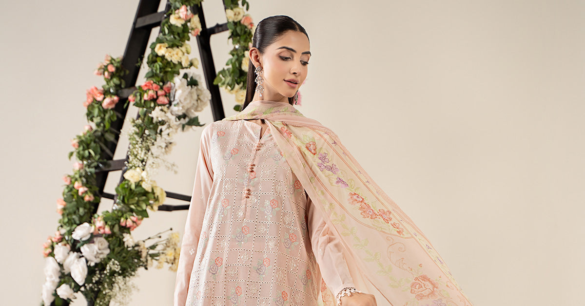 Peach Embroidered Lawn Salwar Kameez (3-Piece) - Image 7