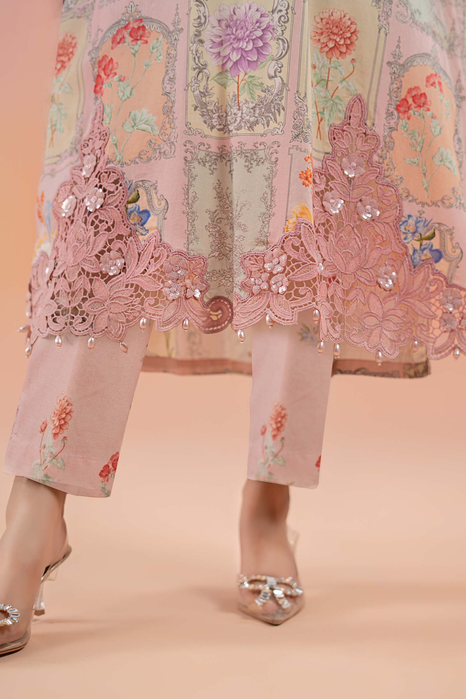 Pakistani Pink Embroidered Lawn 3-Piece Suit - Image 6