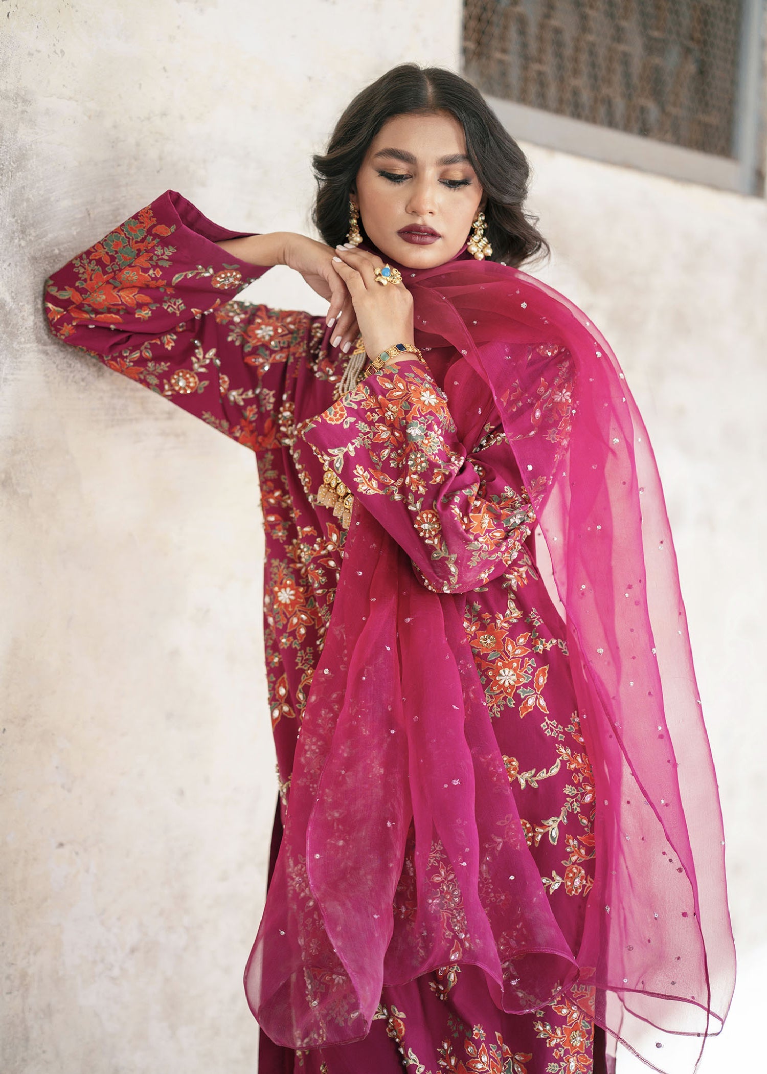 Pakistani Magenta Block Print Raw Silk Kurta Set (3-Piece) - Image 3