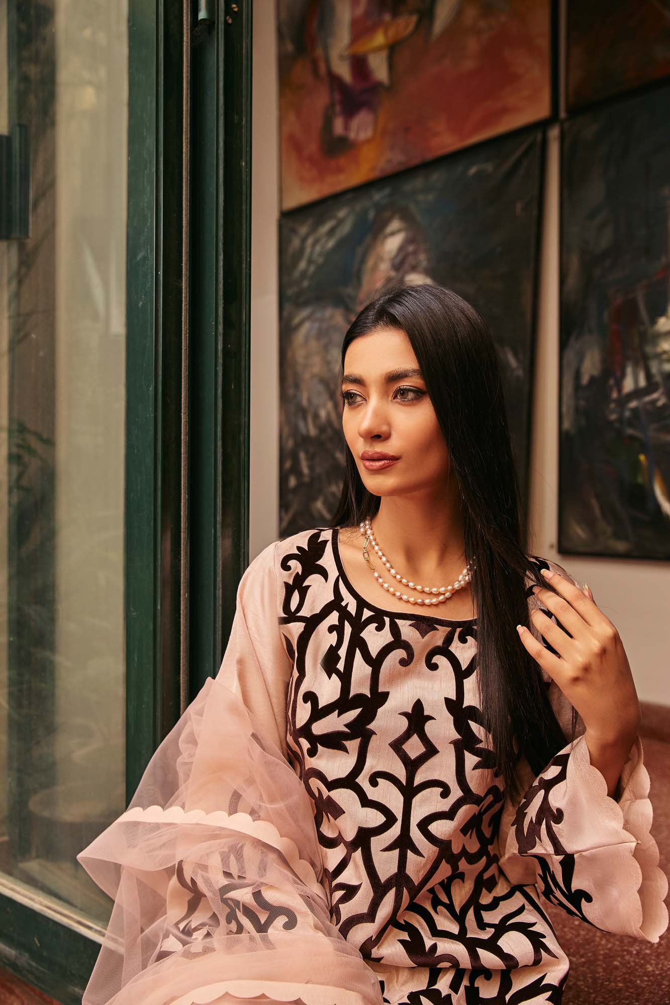 Porcelain Pink Velvet Appliqué Raw Silk Salwar Kameez (3-Piece) - Image 5