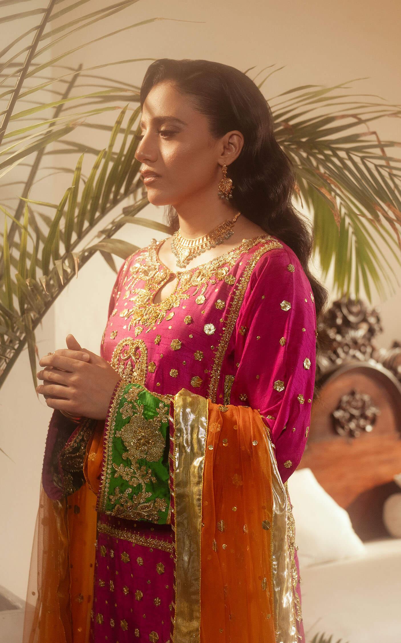 Pakistani Fuchsia Gota Embroidered Raw Silk Kurta Set (3-Piece) - Image 3