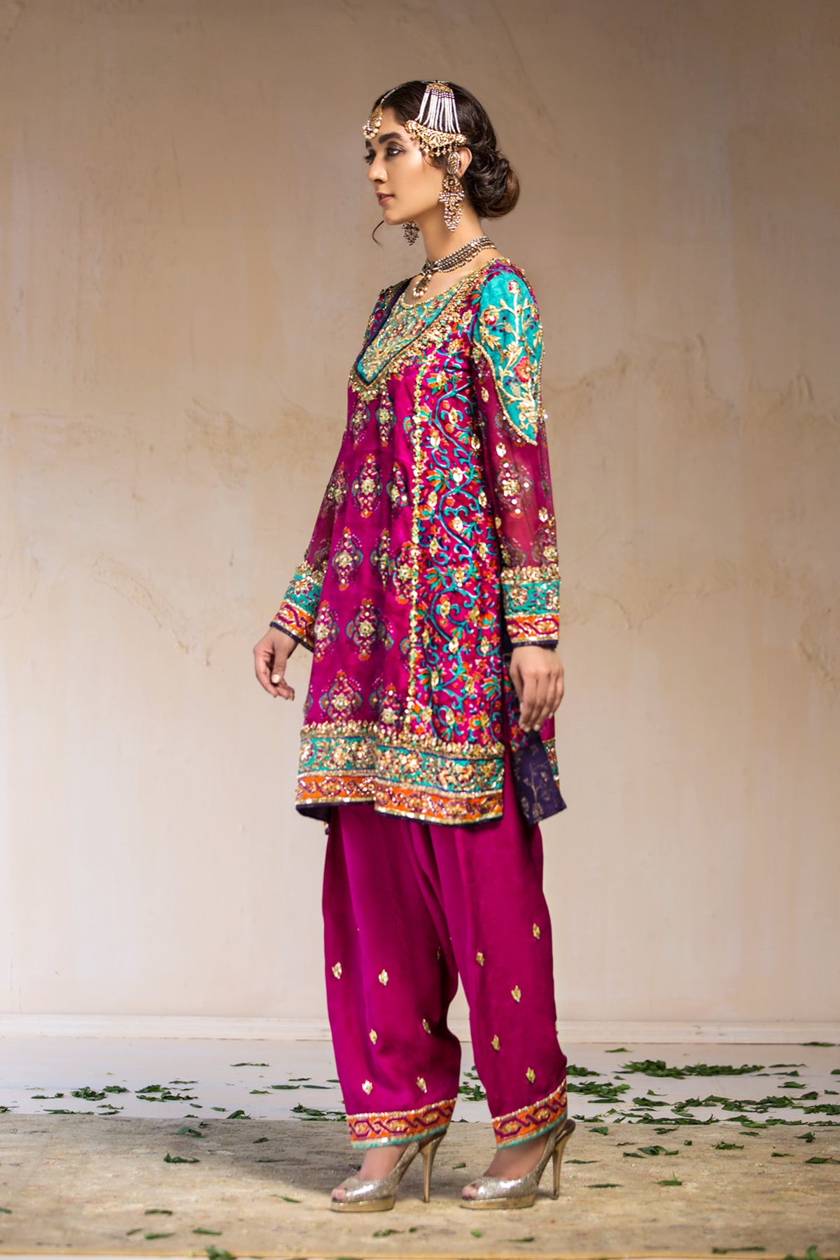 Pakistani Fuchsia Gota Zardozi Raw Silk Salwar Kameez (3-Piece) - Image 2