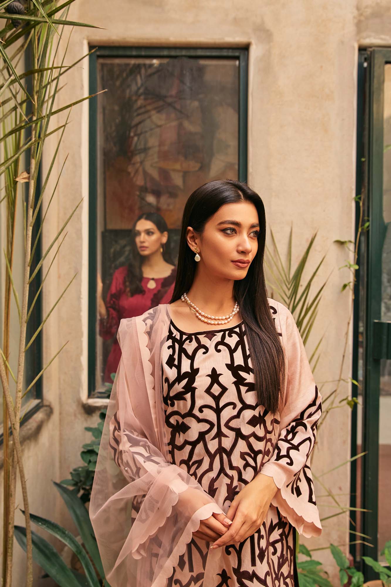 Porcelain Pink Velvet Appliqué Raw Silk Salwar Kameez (3-Piece) - Image 3