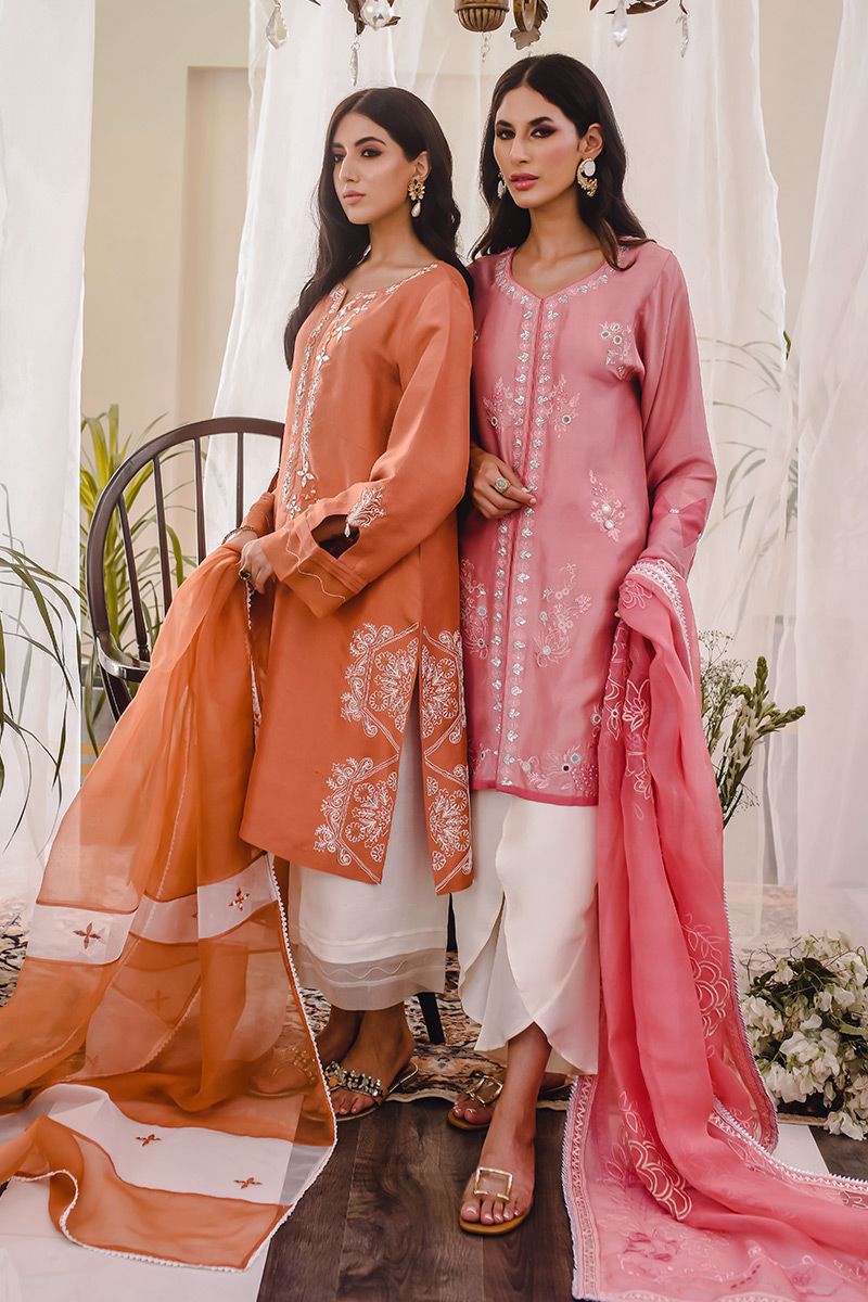Pakistani Salmon Gota Embroidered Rawsilk Kurta Set (3-Piece) - Image 13