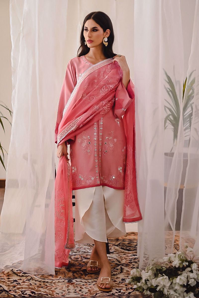 Pakistani Salmon Gota Embroidered Rawsilk Kurta Set (3-Piece) - Image 2