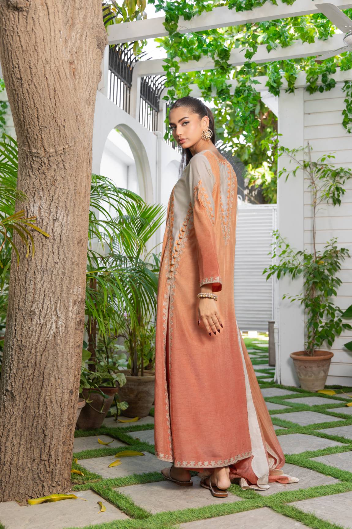 Peach Handworked Silk Kurta Set (3-Piece) - Image 4