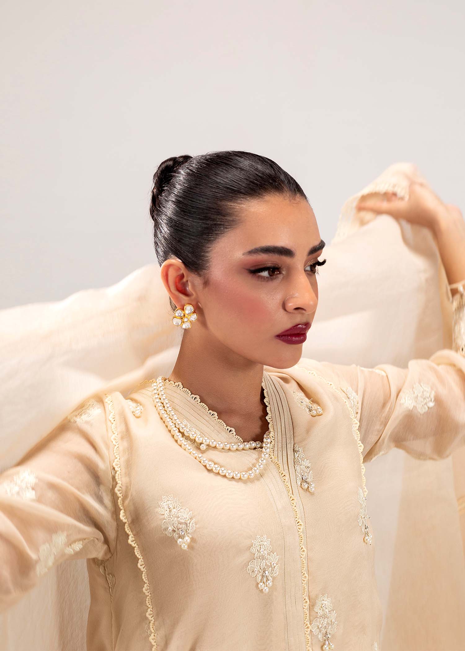 Pakistani Pastel Pink Embroidered Silk Khadi Net Kurta Set (3-Piece) - Image 5