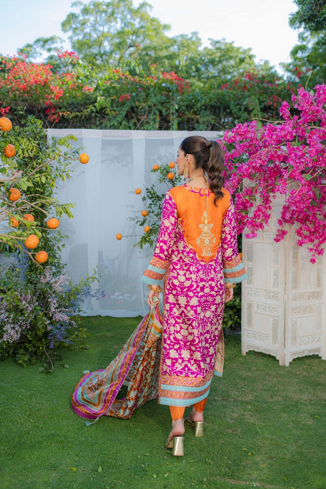 Pakistani Hot Pink Printed Medium Silk Kurta Set (3-Piece) - Image 4