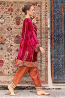 Shocking Pink Embellished Velvet Kurta with Jamawar Shalwar (2-Piece) - Image 9