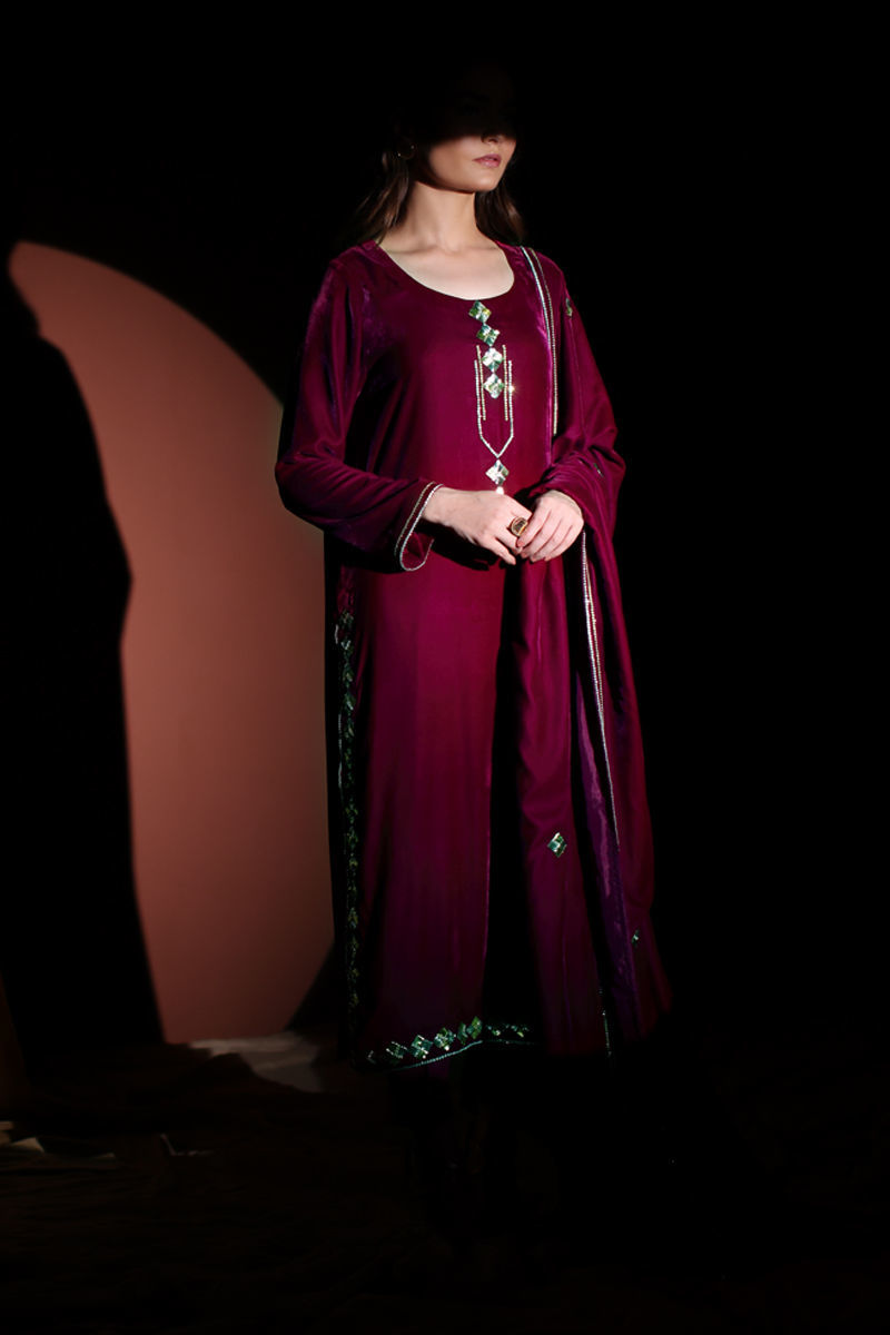 Magenta Mukesh Velvet Salwar Kameez (3-Piece) - Image 2