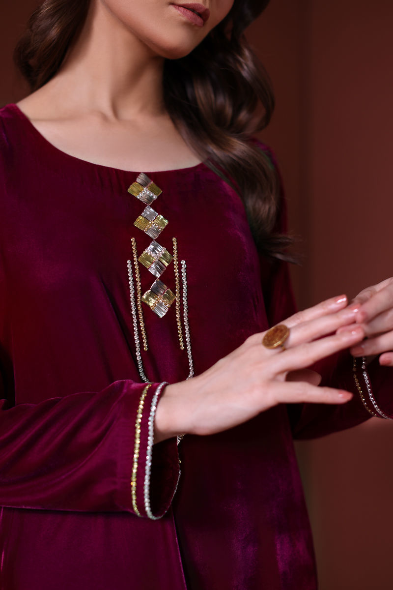 Magenta Mukesh Velvet Salwar Kameez (3-Piece) - Image 6