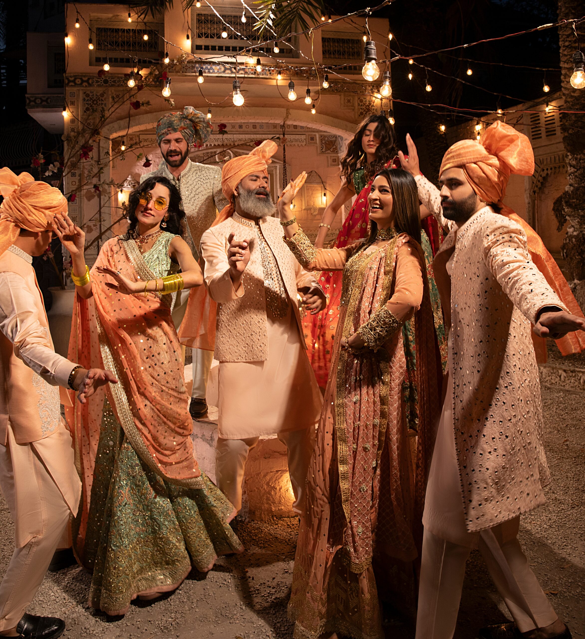 Peach Mirror Embroidered Lightweight Waistcoat Kurta (3-Piece) - Image 2