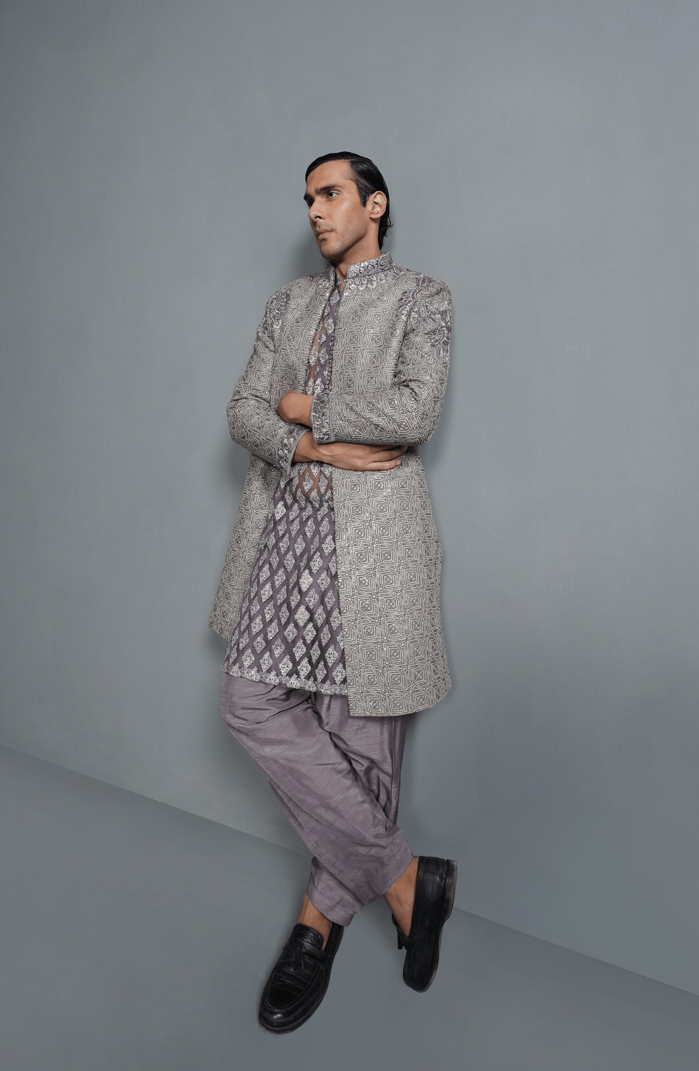 Faded Purple Embroidered Silk Sherwani Set (3-Piece) - Image 2