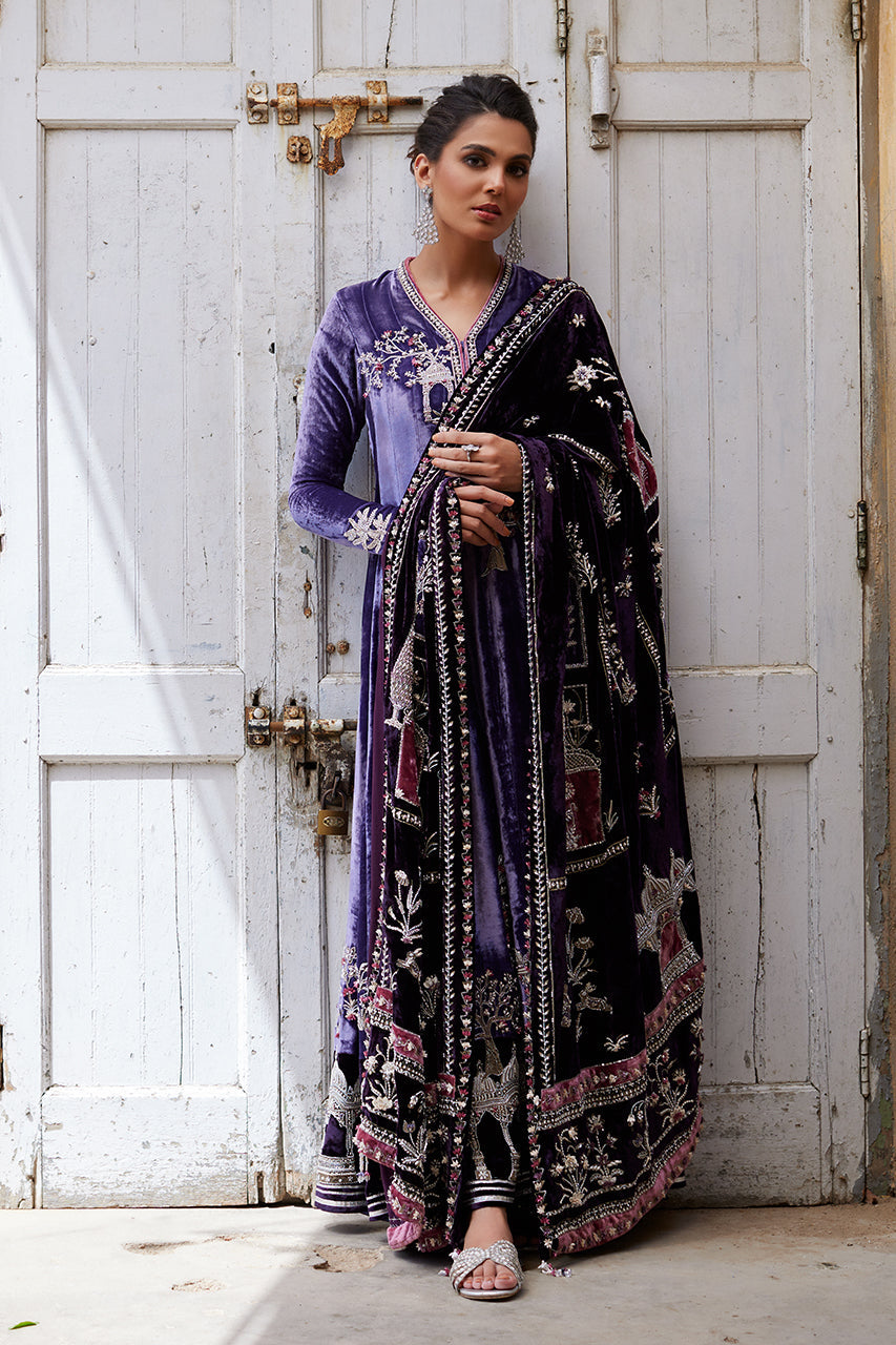 Pakistani Purple 3D Embroidered Velvet Kalidar (3-Piece) - Image 6