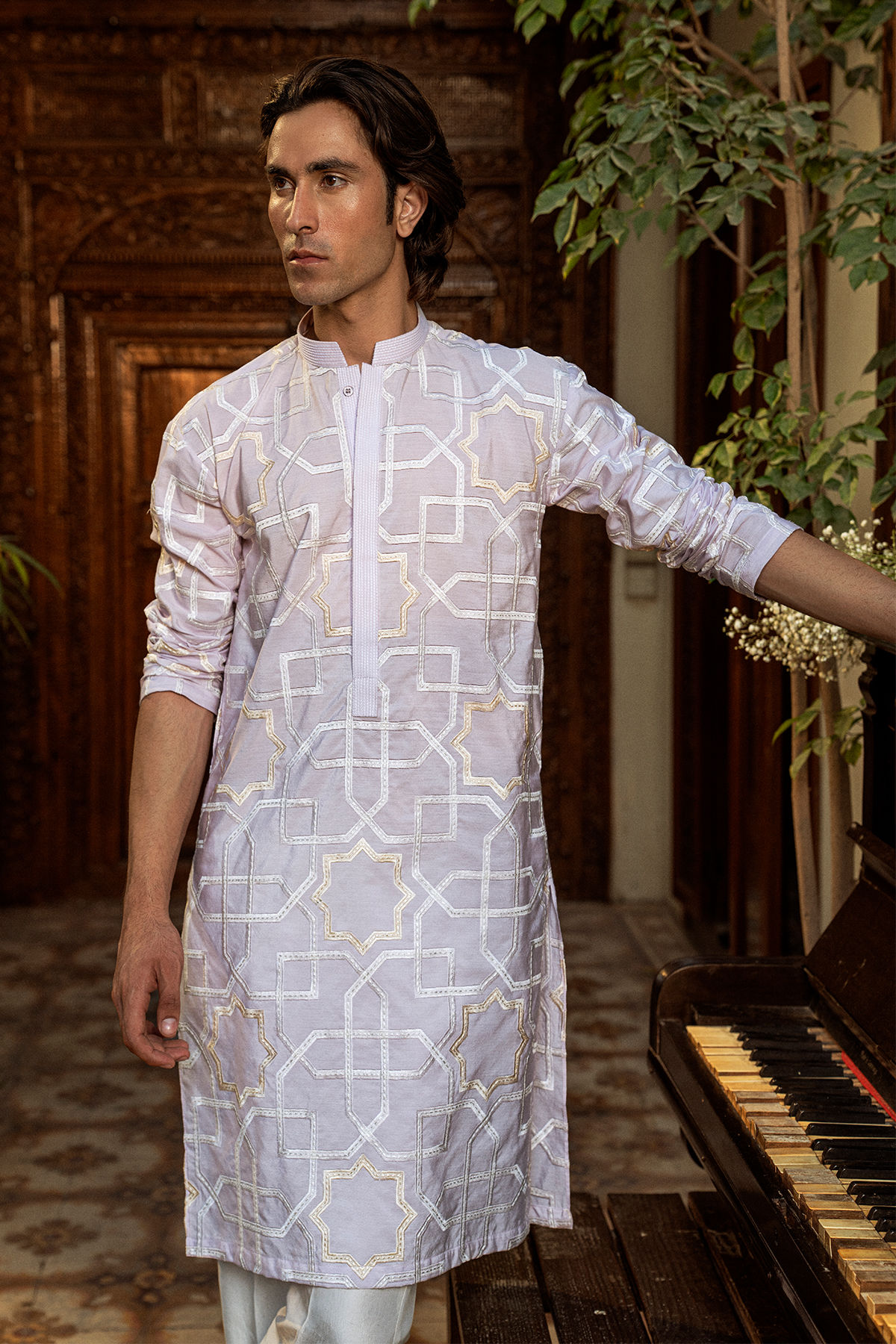 Lilac Geometric Embroidered Cotton Silk Kurta (2-Piece) - Image 4