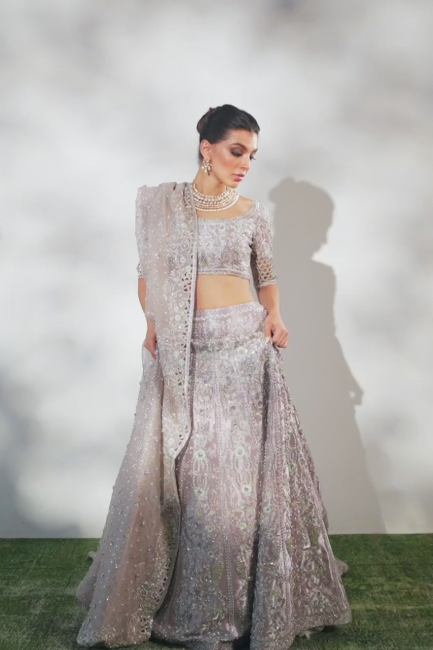 Pakistani Lilac Zardozi Resham Metallic Tissue Lehnga Choli (3-Piece) - Image 6