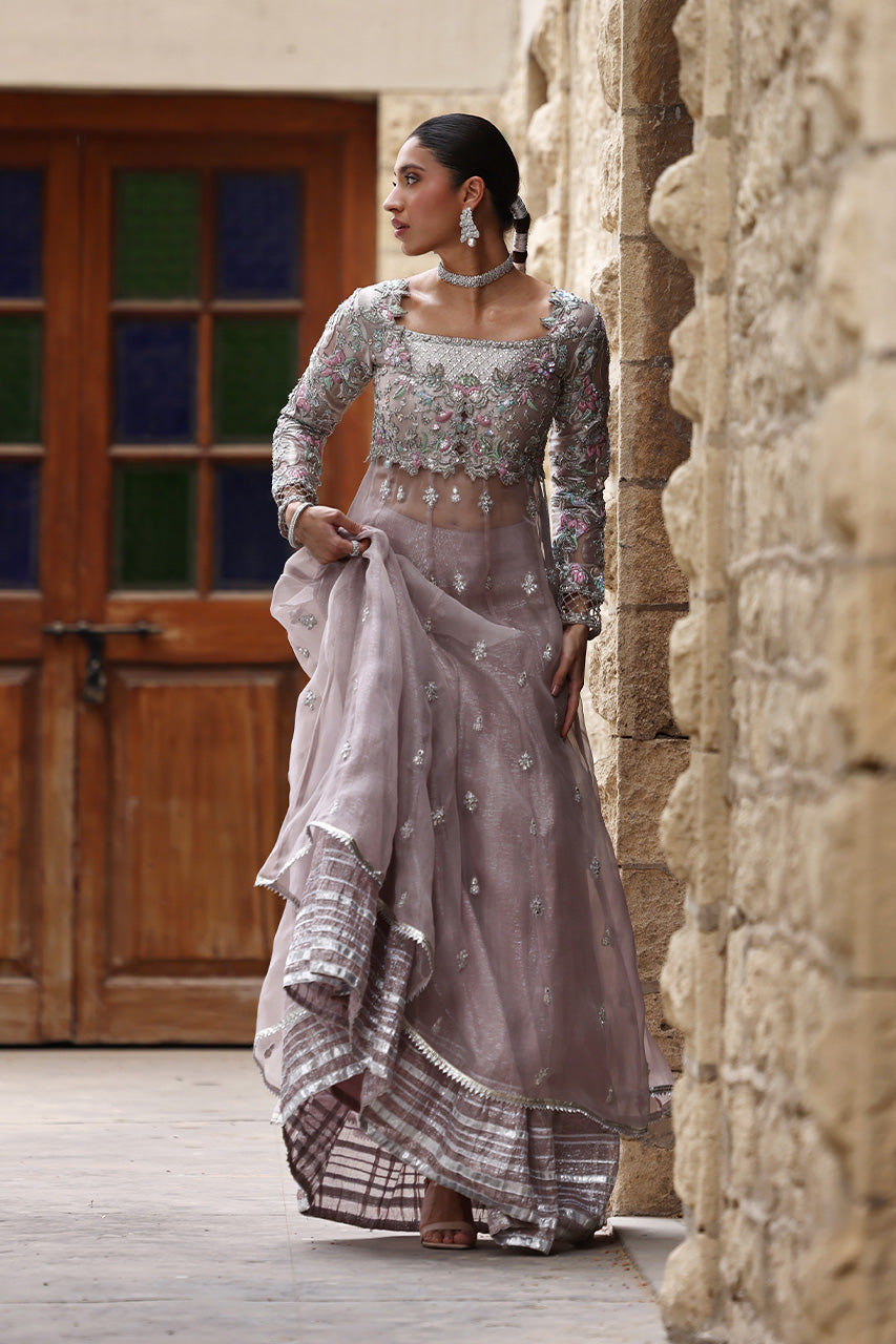 Pakistani Lilac Zardozi Meysuri Organza Peshwas Lehenga (3-Piece) - Image 6