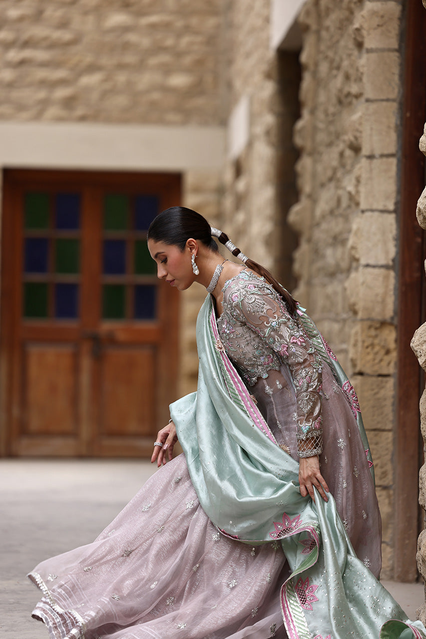 Pakistani Lilac Zardozi Meysuri Organza Peshwas Lehenga (3-Piece) - Image 9