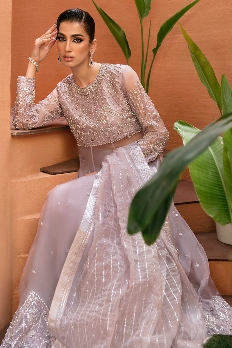 Pakistani Lilac Hand-Embellished Organza Bridal Lehenga (3-Piece) - Image 4