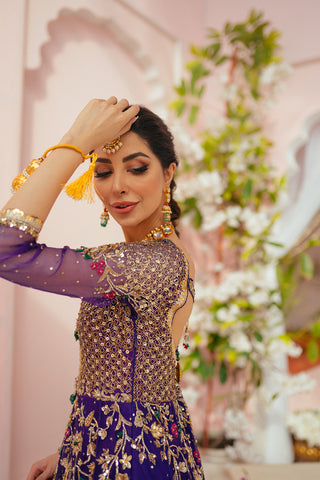 Plum Dabka Resham Organza Jamawar Lehenga (3-Piece) - Image 6