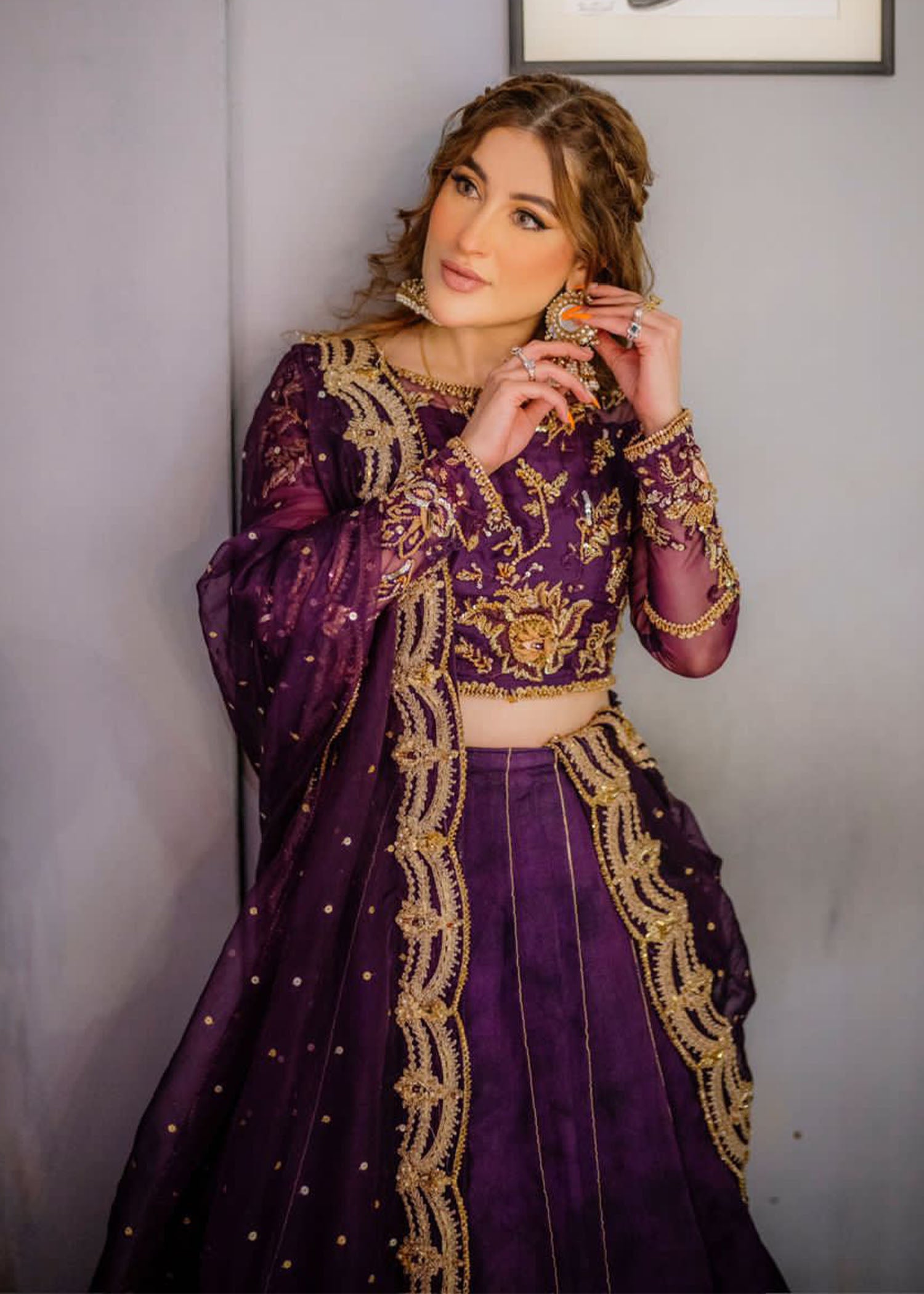 Regal Purple Embroidered Organza Choli & Velvet Lehenga (3-Piece) - Image 3