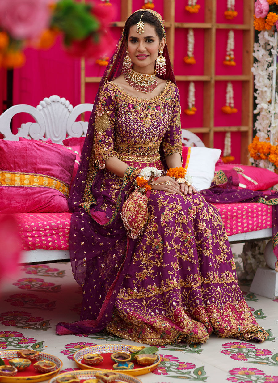 Pakistani Aubergine Aari Zardozi Pure Silk Lehnga Choli (3-Piece) - Image 4