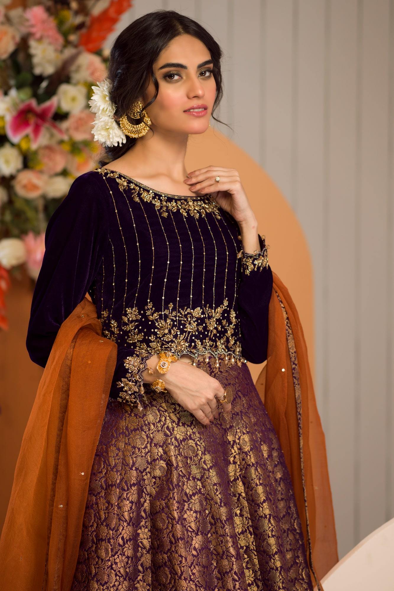 Deep Purple Embroidered Velvet Choli & Banarsi Lehenga (3-Piece) - Image 4