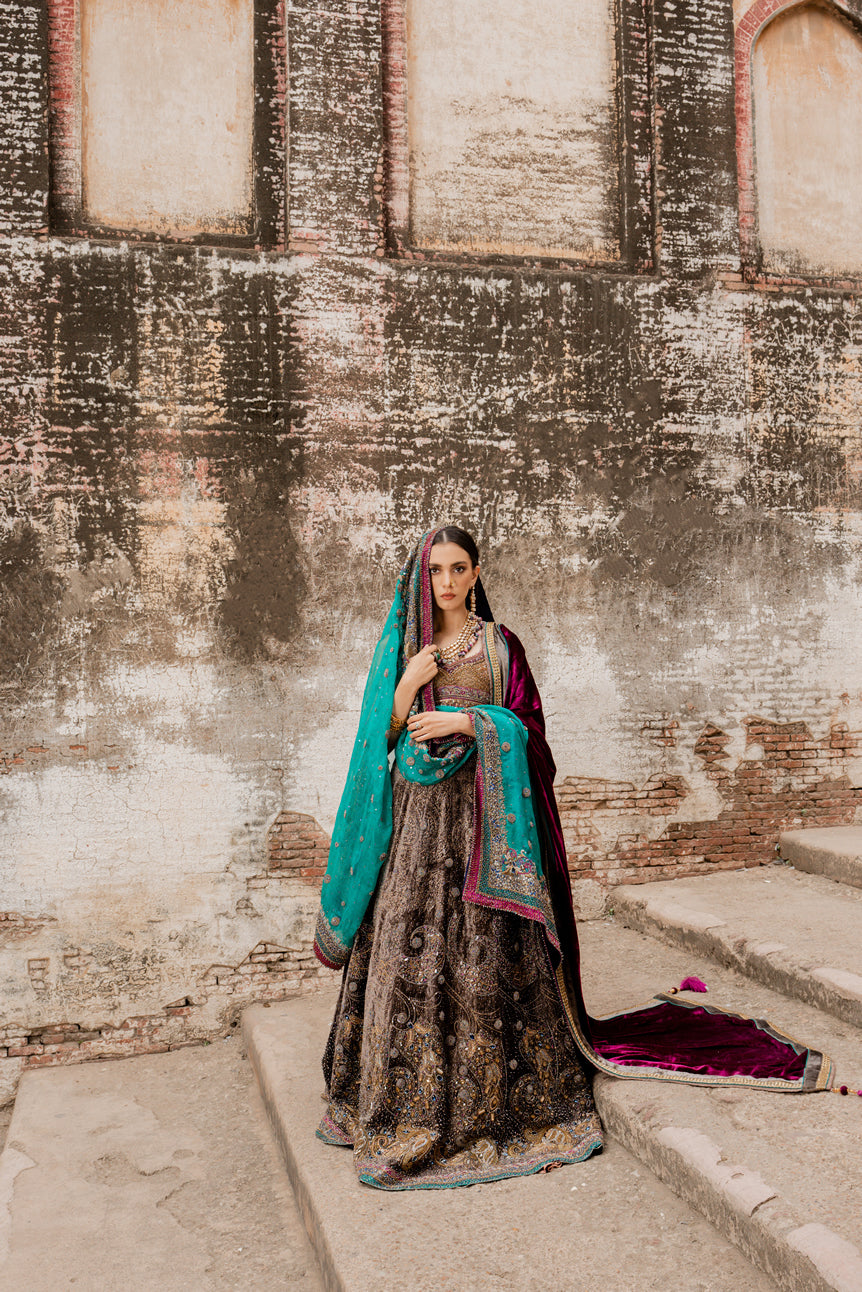 Plum Embroidered Velvet Lehenga Set (3-Piece) - Image 4