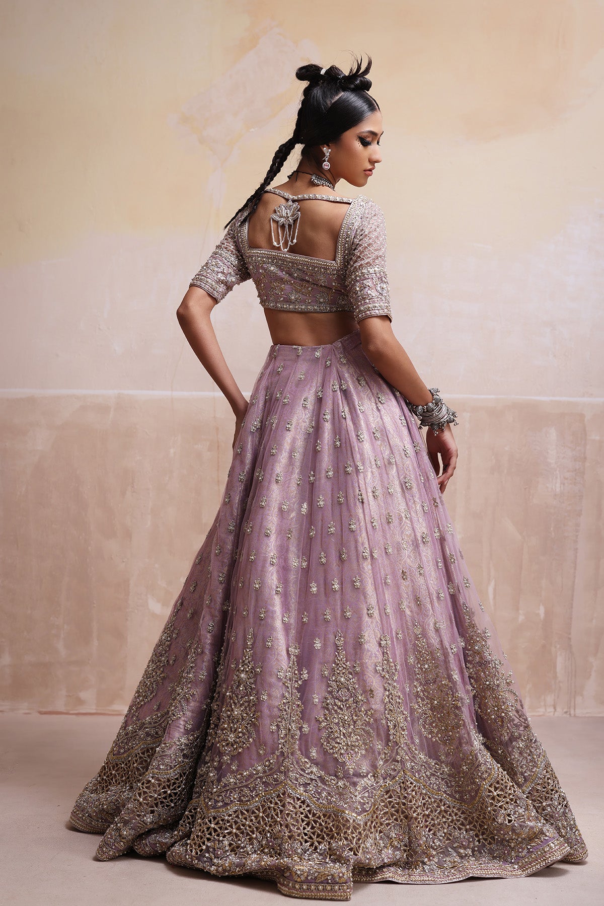 Pakistani Lilac Zardozi Velvet & Net Lehenga Choli (3-Piece) - Image 3