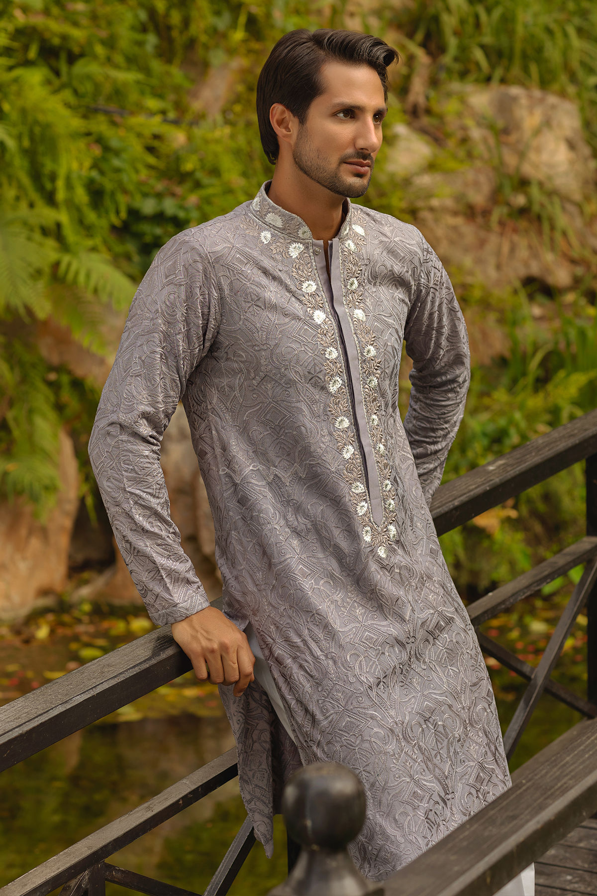 Muted Lilac Embroidered Raw Silk Kurta (2-Piece) - Image 3