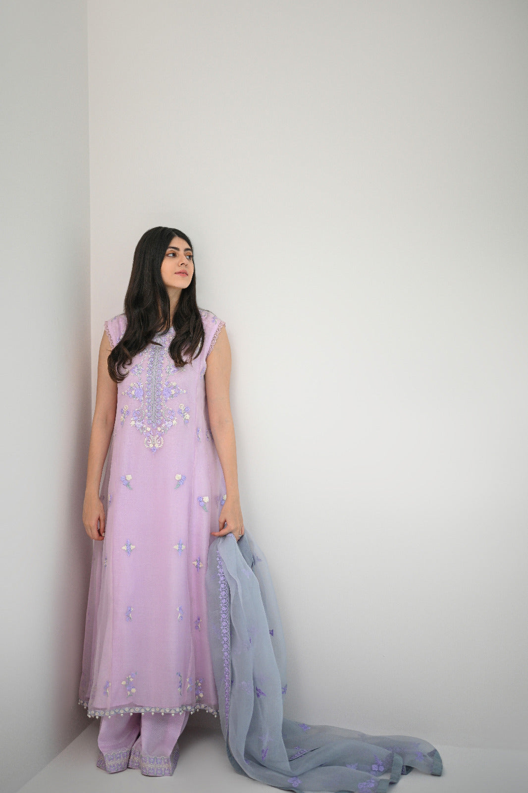 Pakistani Lilac Embroidered Organza Pishwas Dress (3-Piece) - Image 2