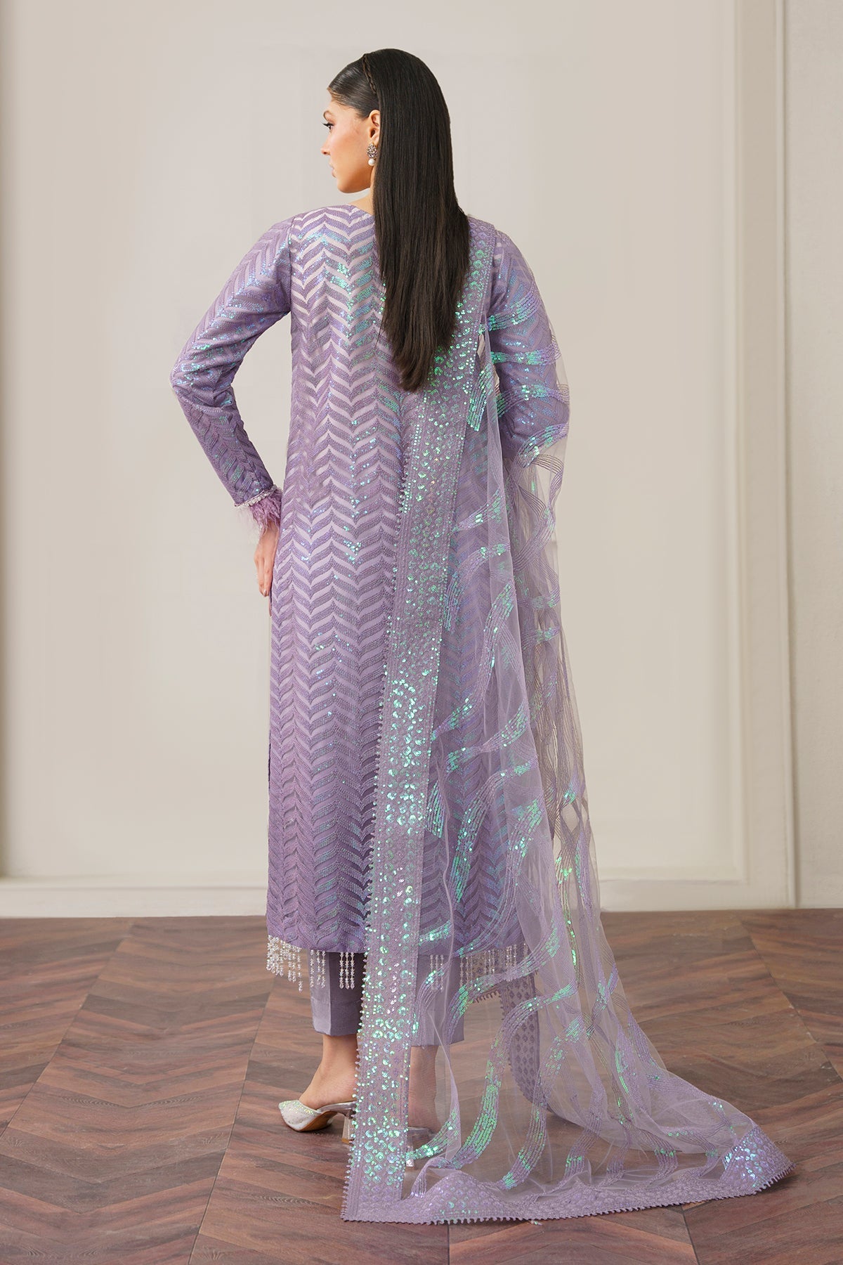 Pakistani Lavender Embroidered Net Salwar Kameez (3-Piece) - Image 2