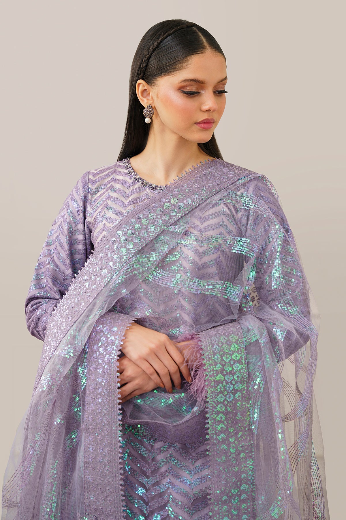 Pakistani Lavender Embroidered Net Salwar Kameez (3-Piece) - Image 3