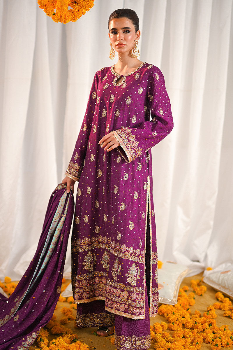 Pakistani Purple Embroidered Georgette Salwar Kameez (3-Piece) - Image 1
