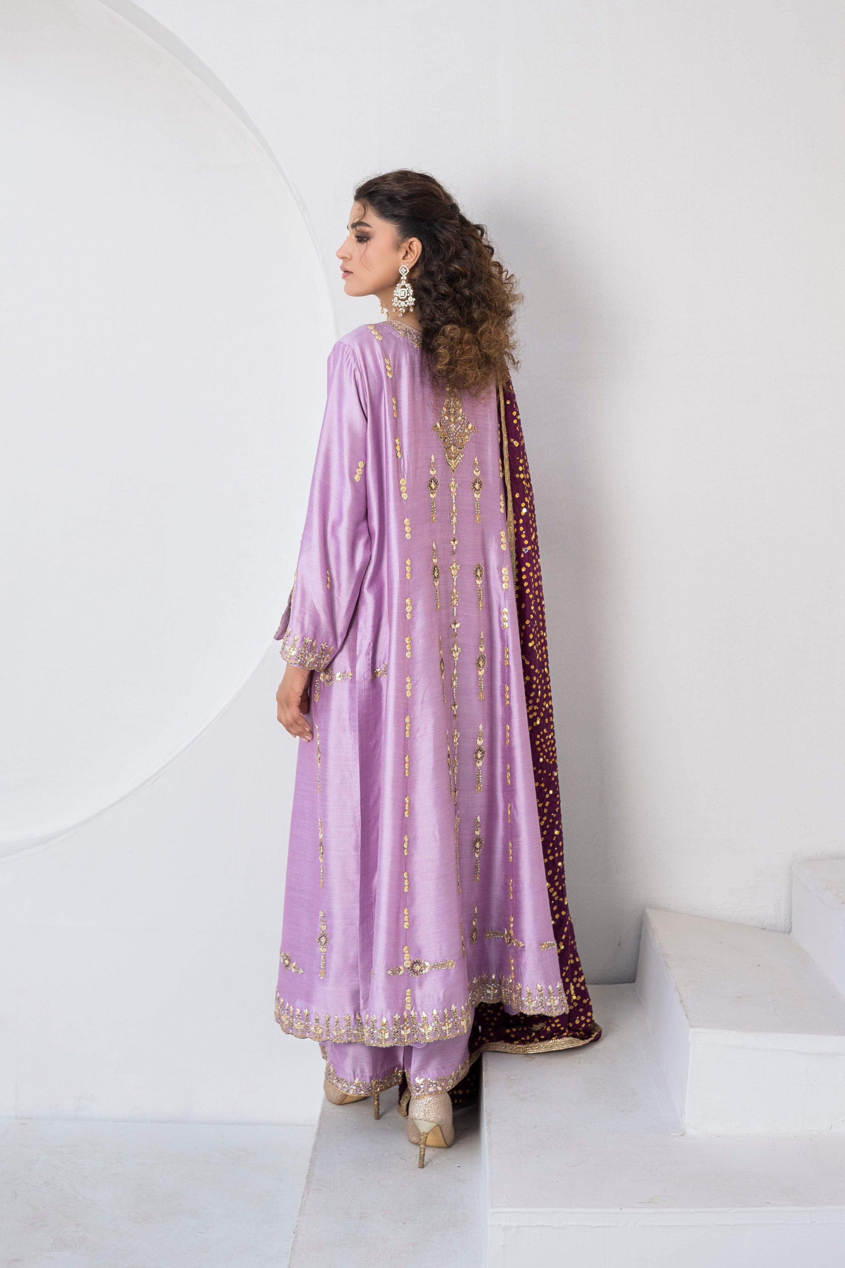 Pakistani Lilac Embellished Khaddi Silk Salwar Kameez (3-Piece) - Image 4